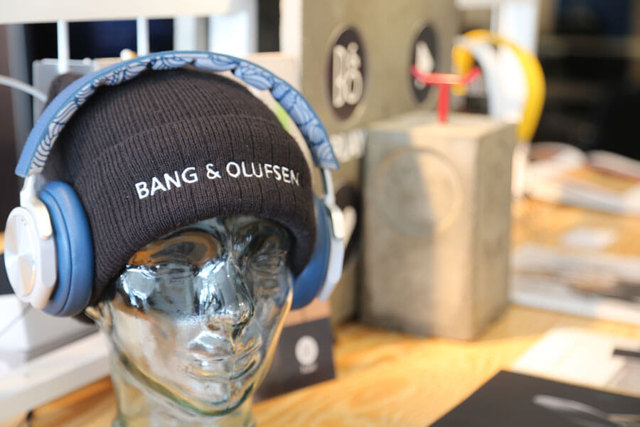 bang-olufsen-headphones-dublin_1113