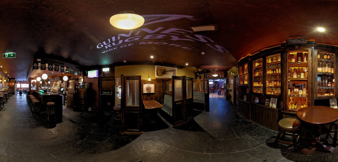 An Pucan Pub Bar Galway Panorama