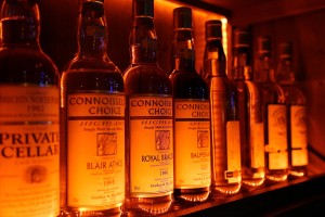 Rare Highland Whiskies at An Pucan Pub Galway_0574